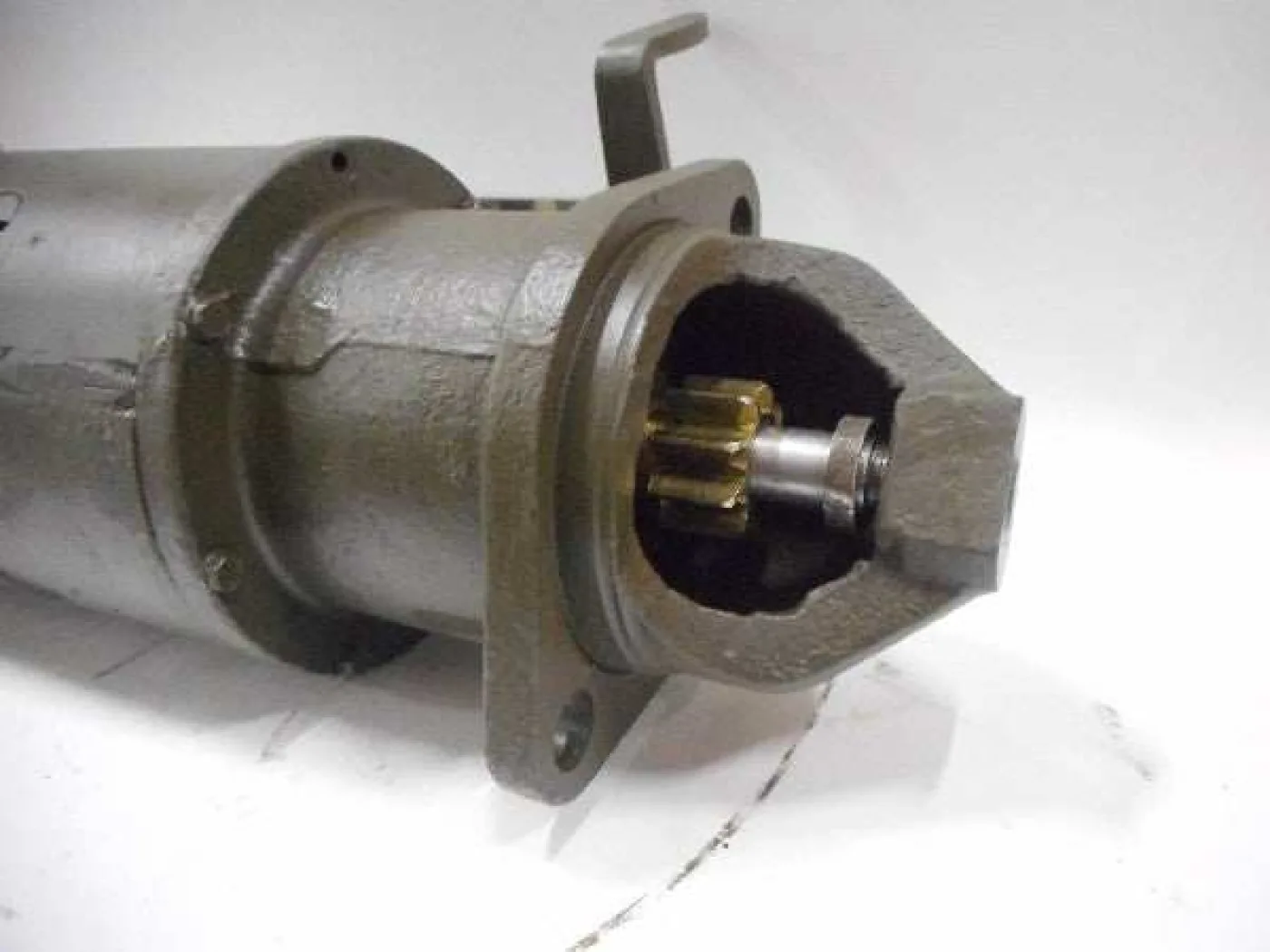 Startmotor ( gereviseerd door defensie en door ons nagekeken ) - 2