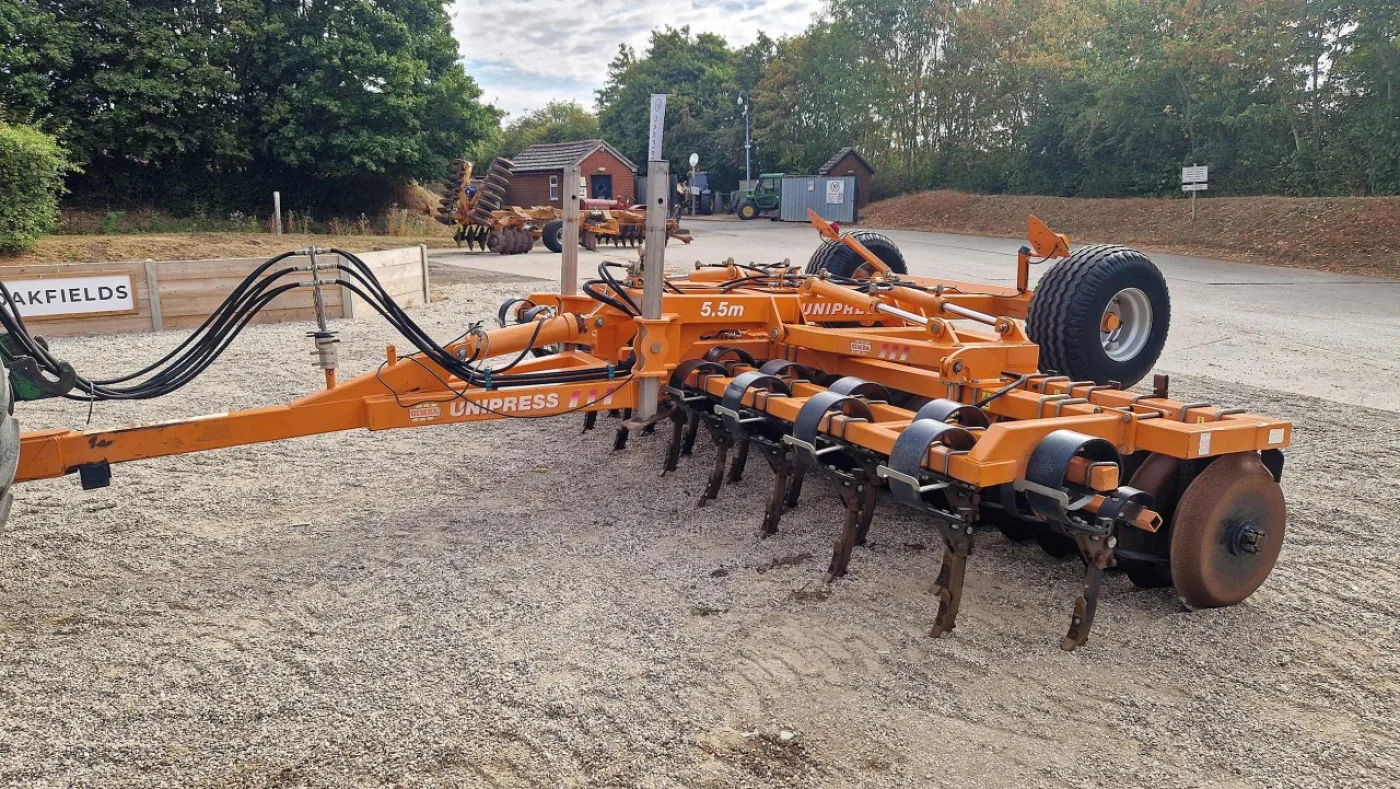 2010 Simba 5.5m Uni-Press Cultivator - 1