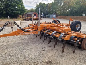 2010 Simba 5.5m Uni-Press Cultivator