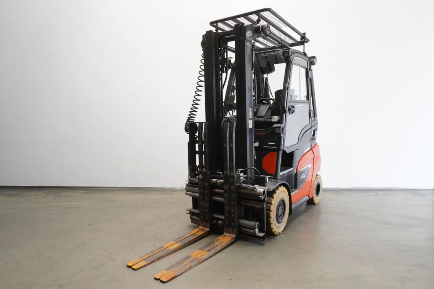 Frontstapler Linde H 30 T 1202 (2021) - 1
