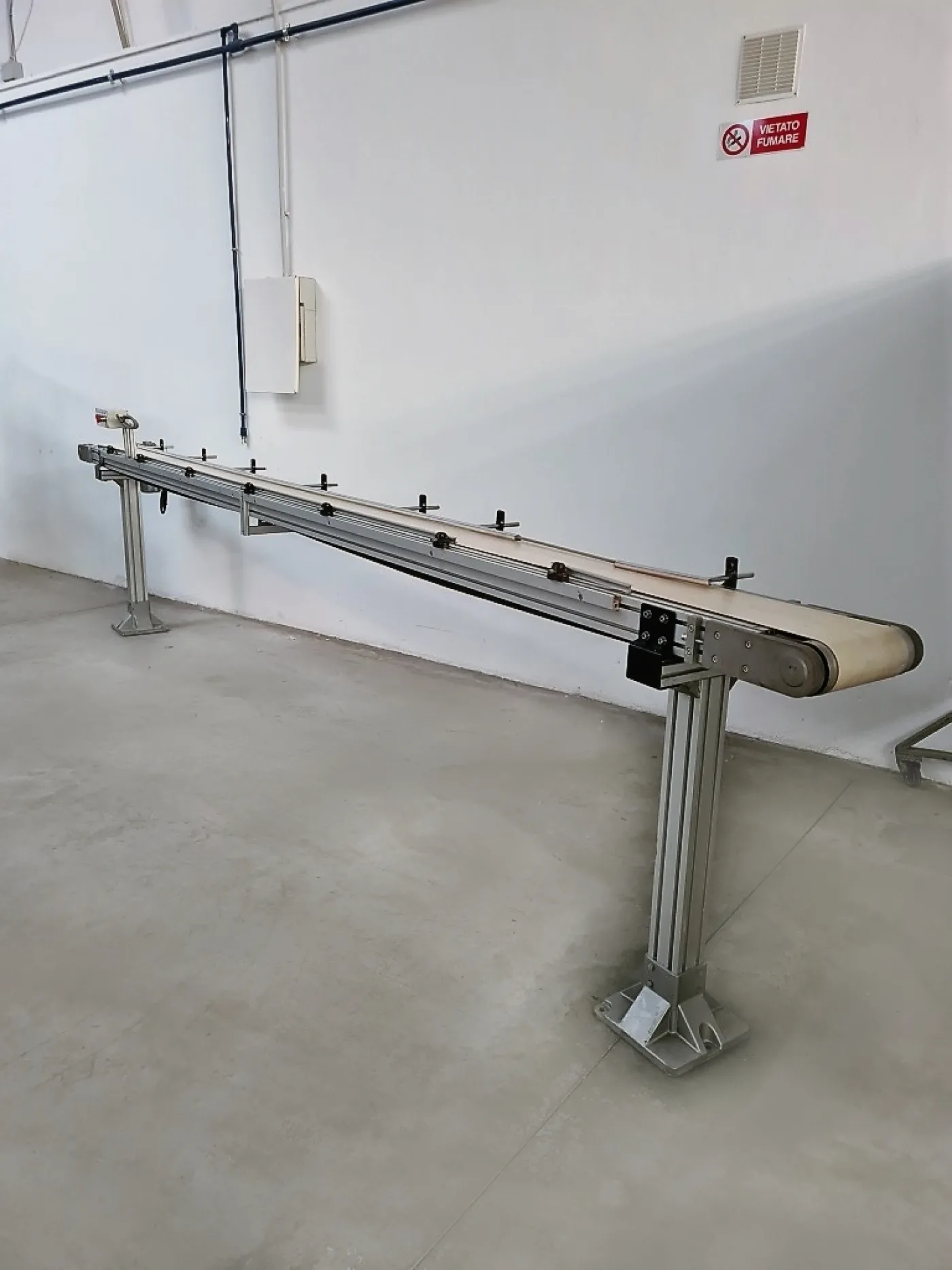 NASTRO LINEARE A TAPPETO MOTORIZZATO - 1