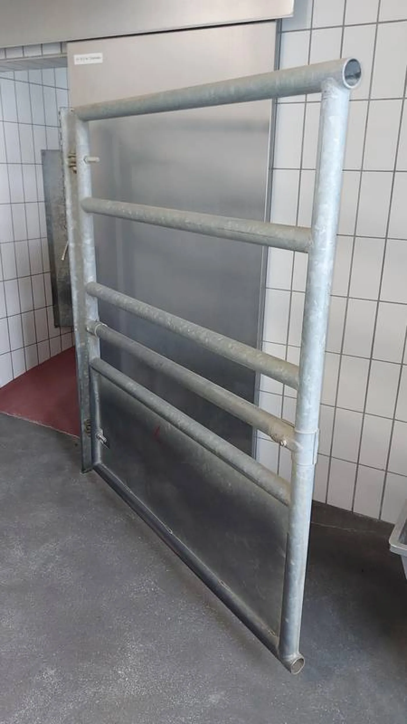 Stable gates - 4