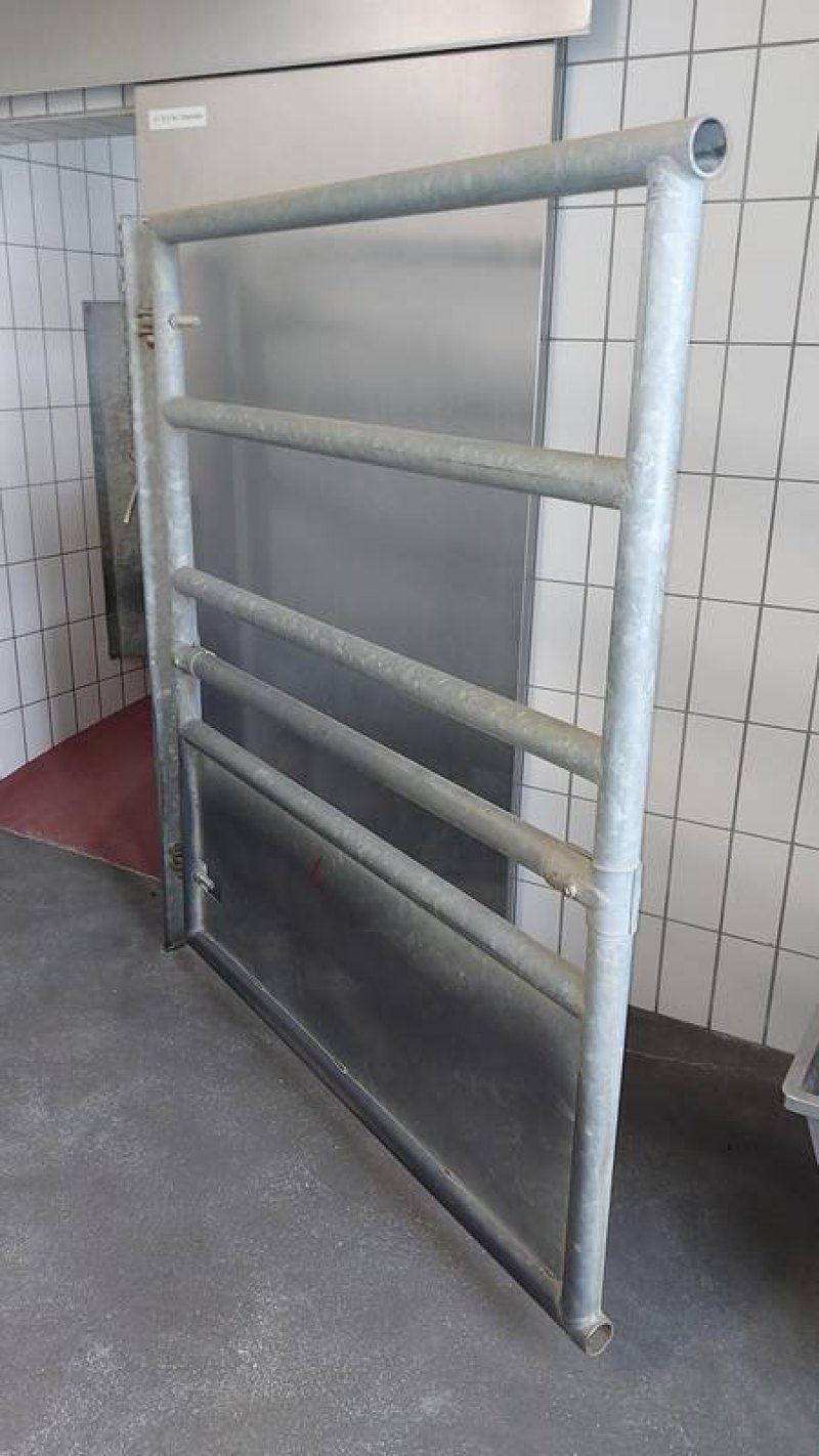 Stable gates