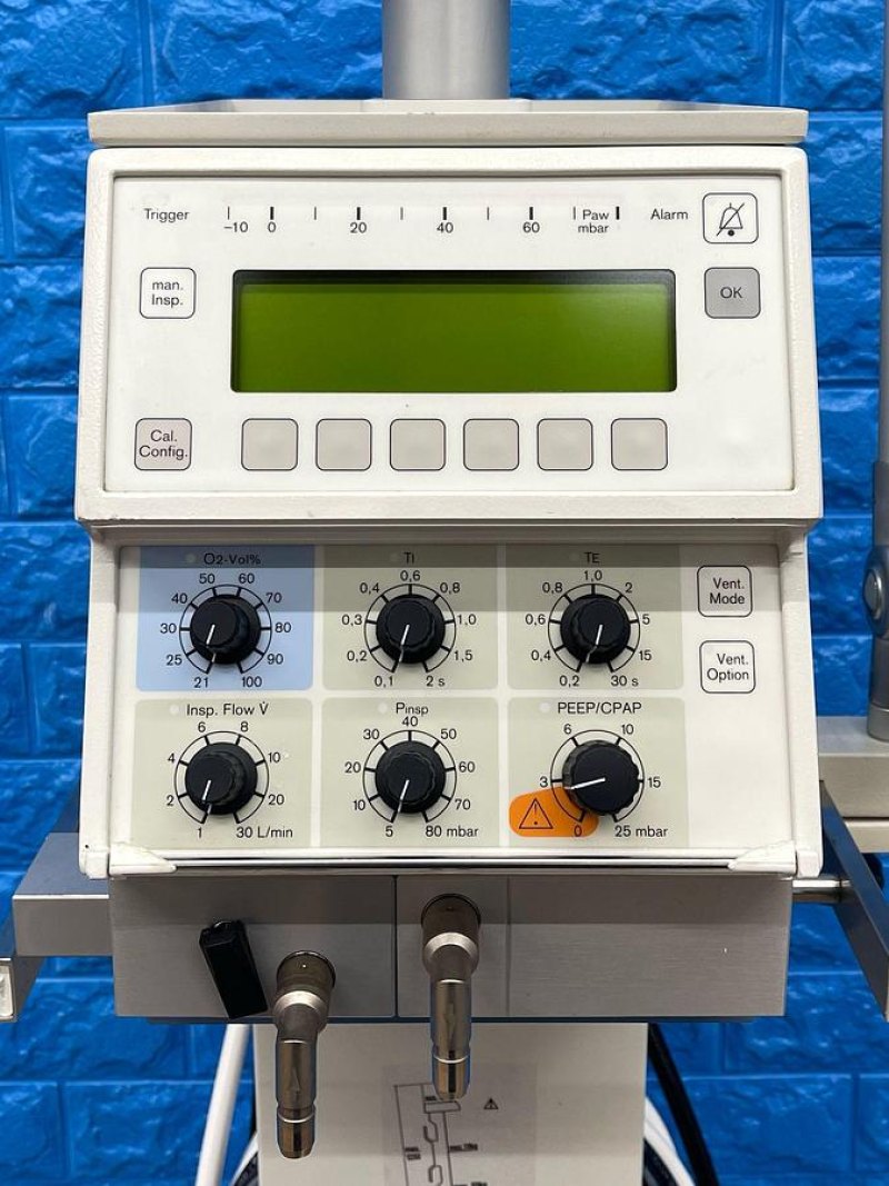 Babylog 8000 plus Neonatal Intensive Care Ventilation YOM: 2009