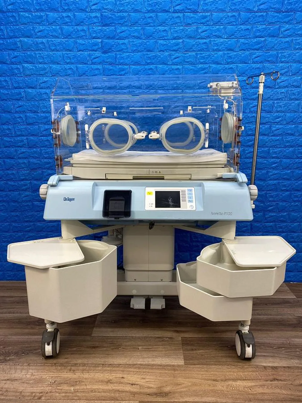 Drager Isolette 8000 YOM: 2015