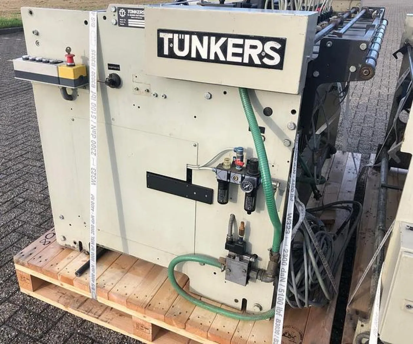Tùnkers S-1450 - 6