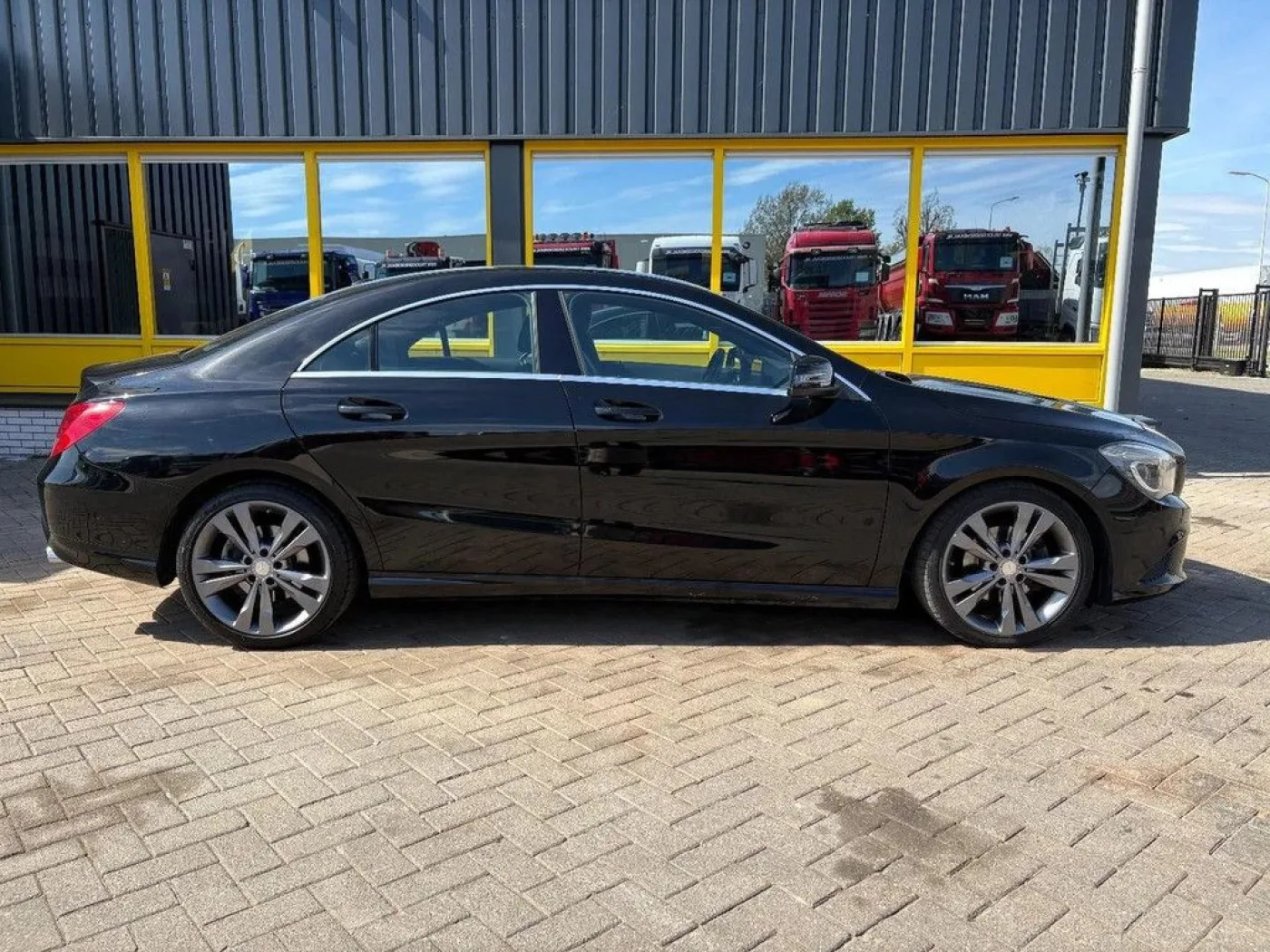 Mercedes-Benz CLA-Klasse 200 - 6