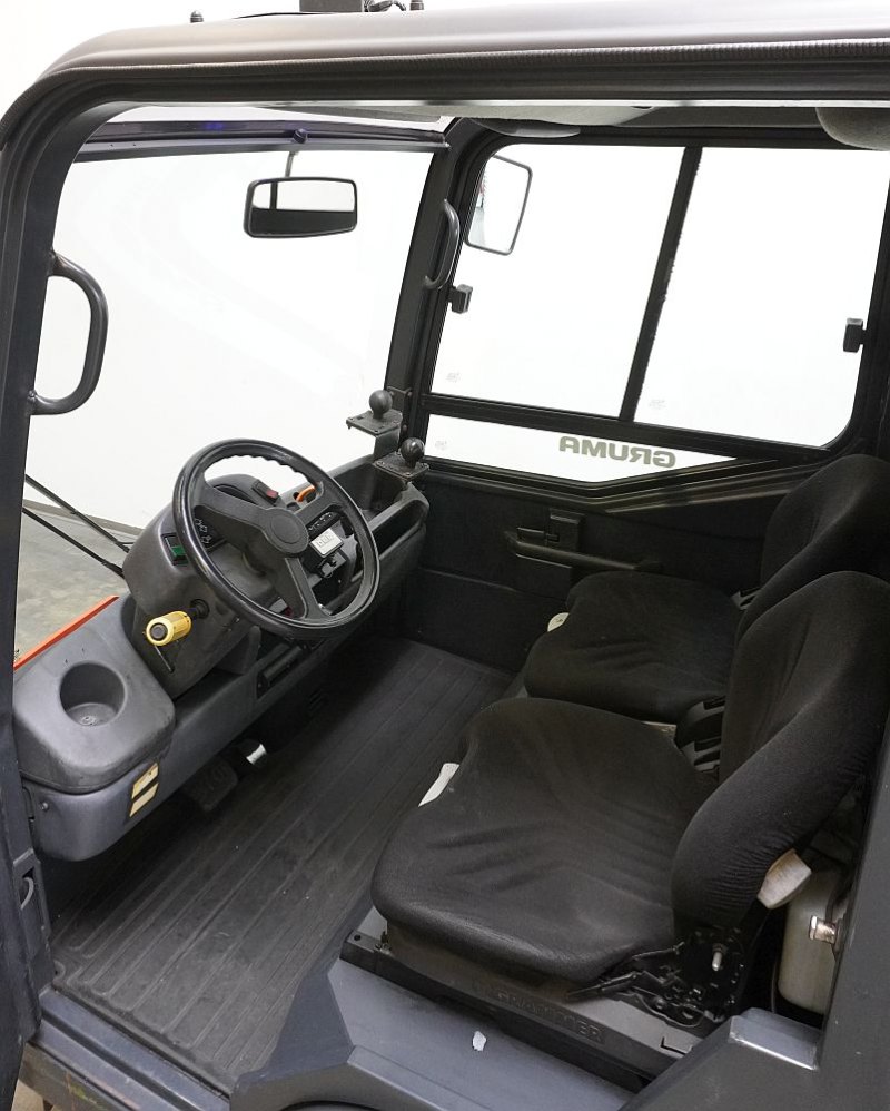 Schlepper Linde P 250 127-05 (2014)