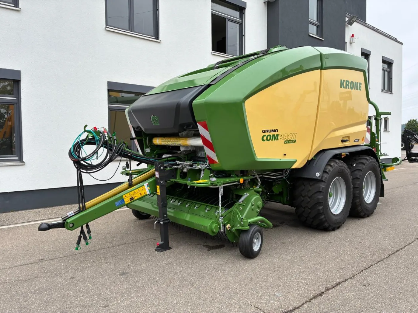 Rundballenpresse Krone ComPack CV 150 XC Pro - 2