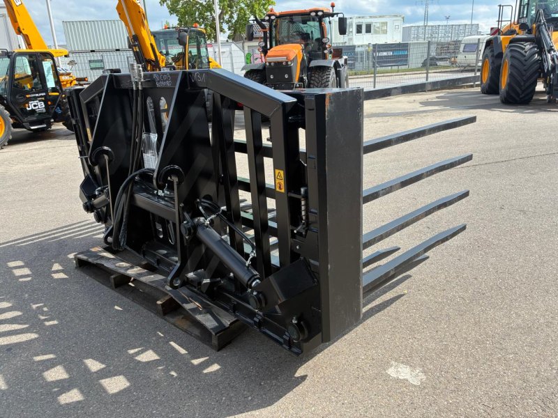 Ladewerkzeug JCB Anbaugeräte Silageverteilgabel 980/C1013