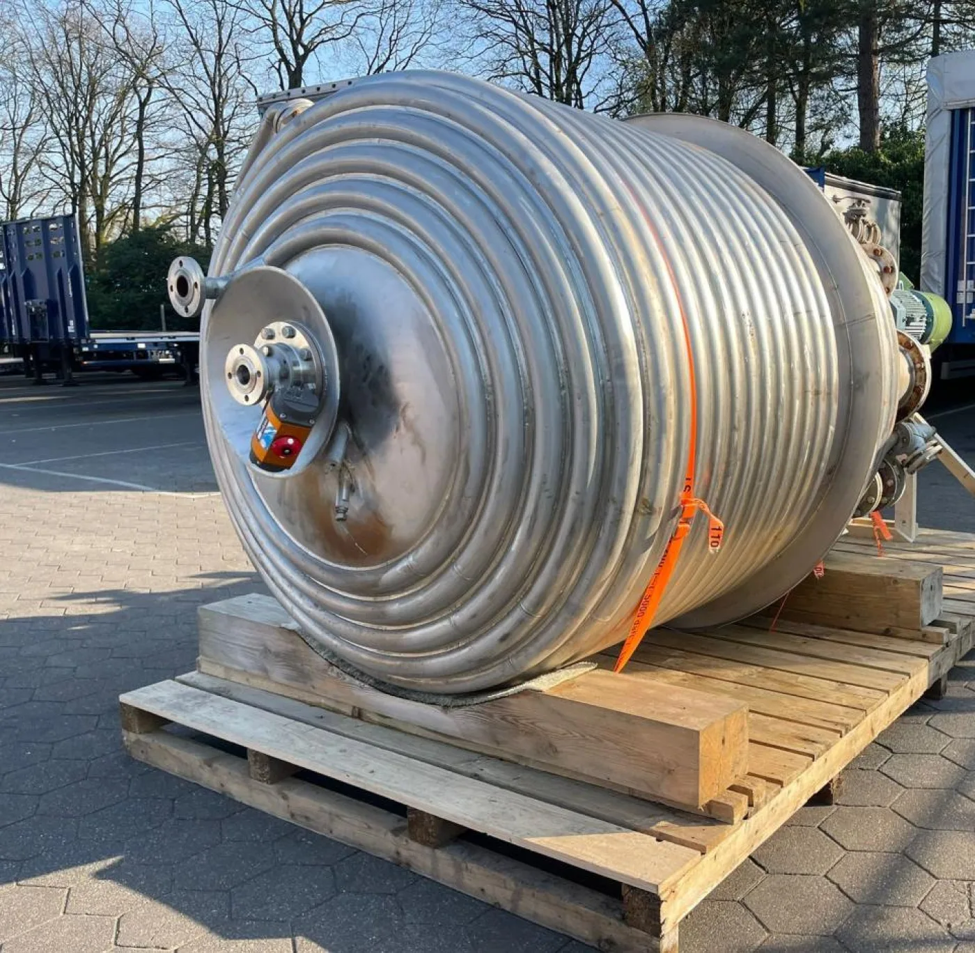 1992 CHEMATEC AG Vacuum reactor / pressure vessel with agitator - 2