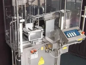 INOVA – Riempitrice per siringhe – SV 122 V