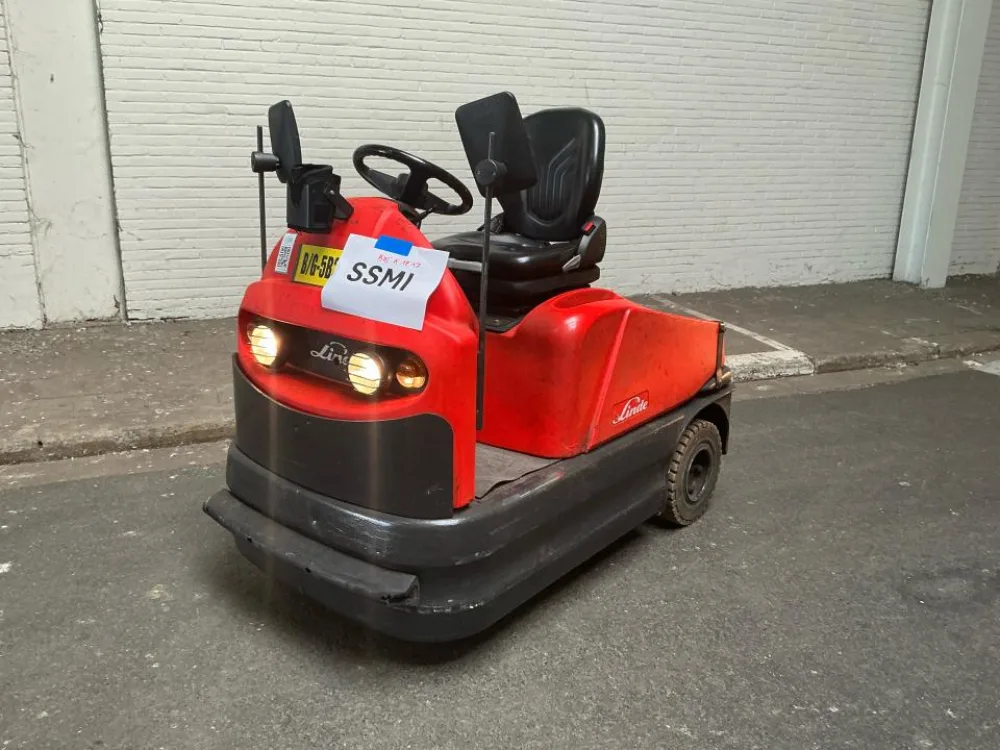 2010 Linde Tow Tractor