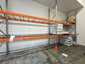 Pallet racking / industrial warehouse storage system (room)
