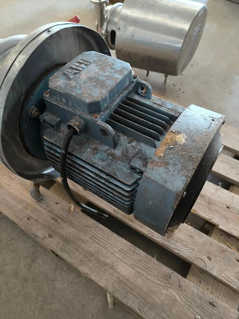 STAINLESS STEEL CENTRIFUGAL PUMP
