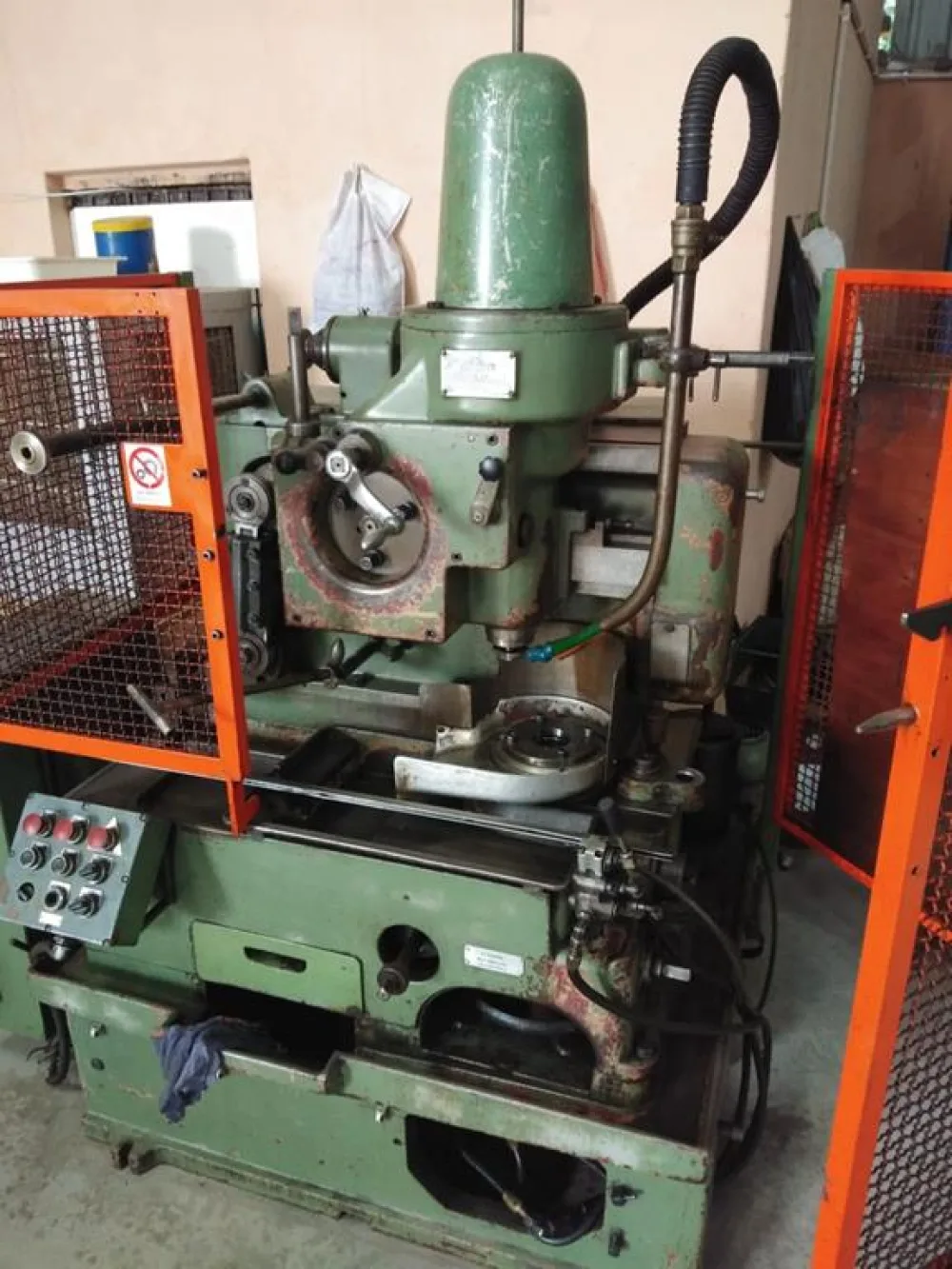 Zahnradformmaschine, LORENZ - SV00 - Laxmi Metal & Machines, Rohtak