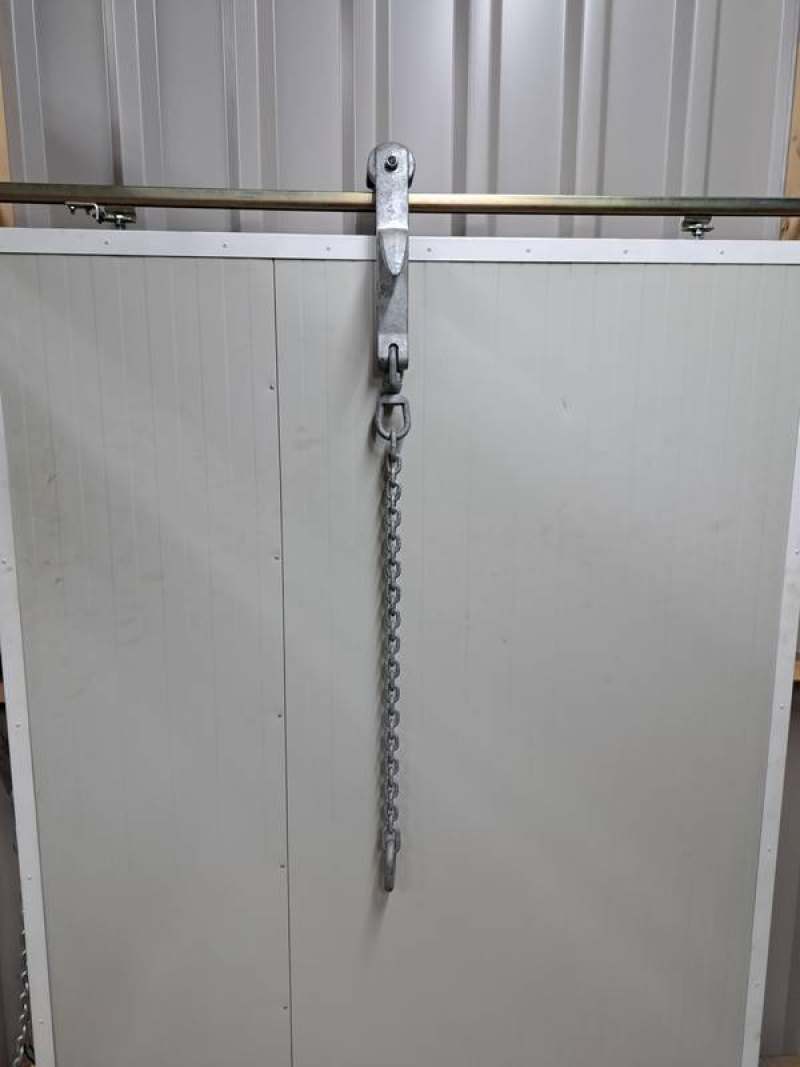 Cattle bleeding hooks