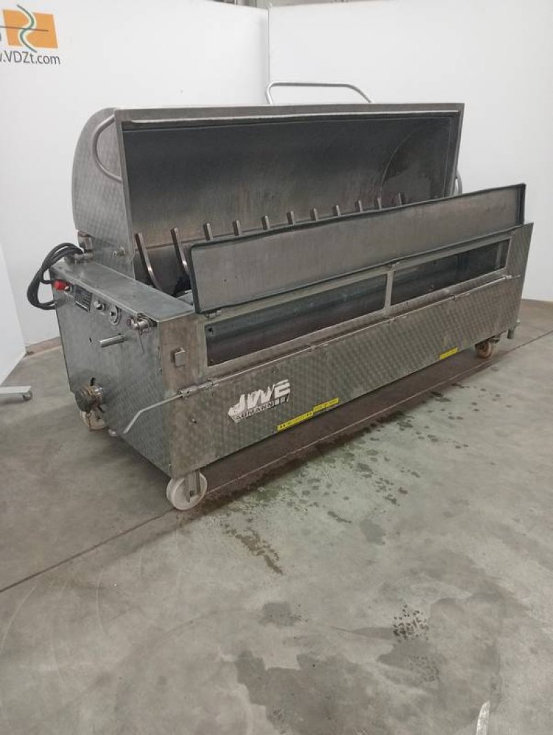 Combined scalding and dehairing machine