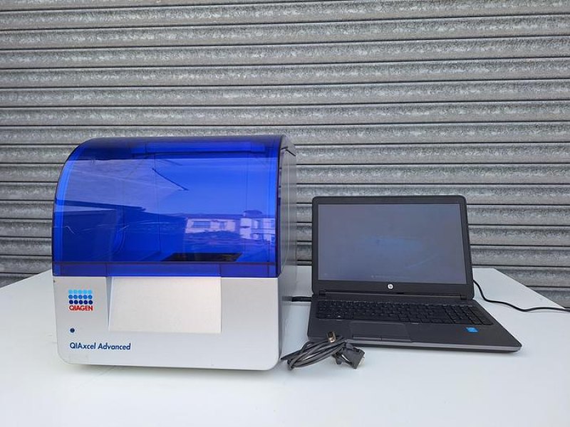 Qiagen QIAxcel Advanced DNA Analyzer plus Accessories