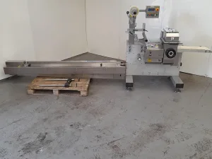 Delfin Flowpack with Conveyor