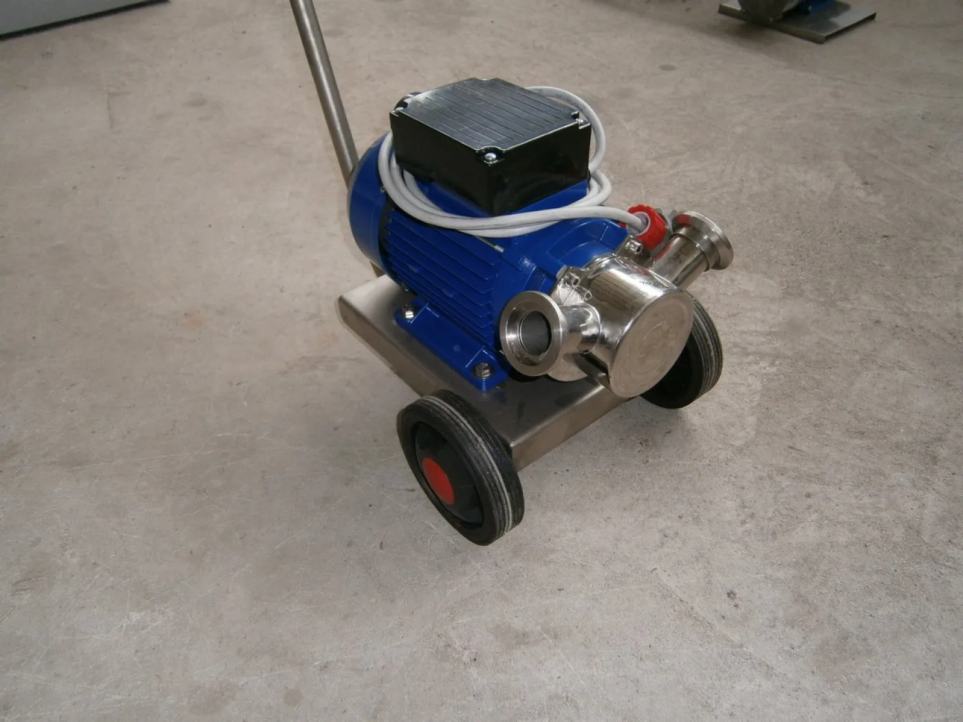 PUMP – ELECTRIC PUMP IN STAINLESS STEEL WITH FOOD NEOPRENE IMPELLER MOD. EURO 40 1 SPEED THREE PHASE 380 VOLT NEW MACHINE - 3
