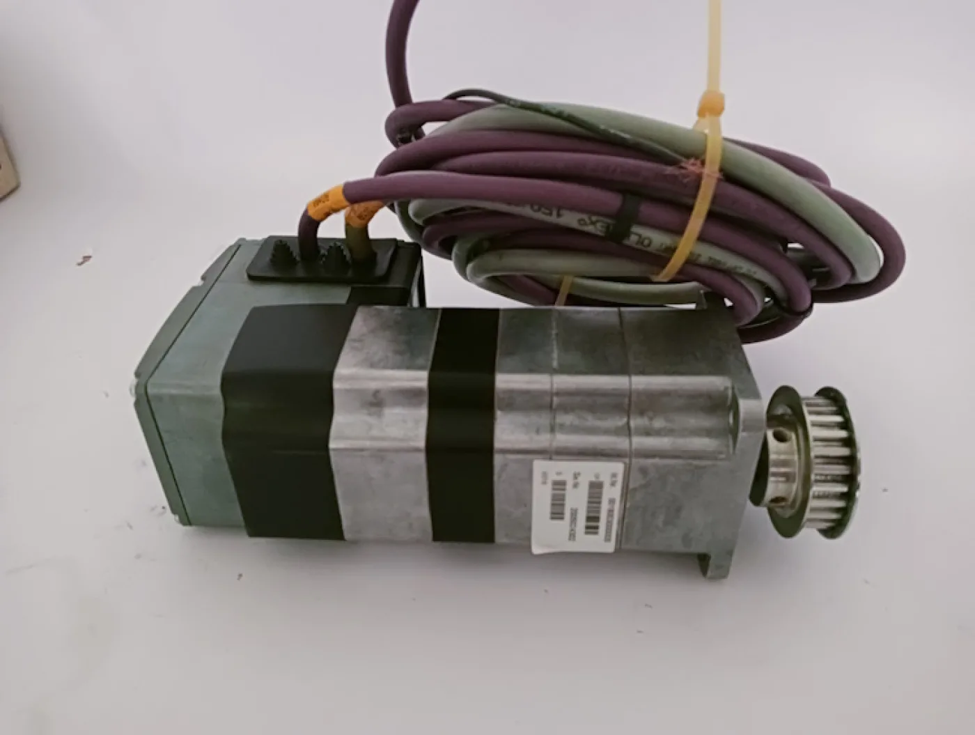 Schneider Electric Basysprint CAN Motor ILE1F661S1900 - 2