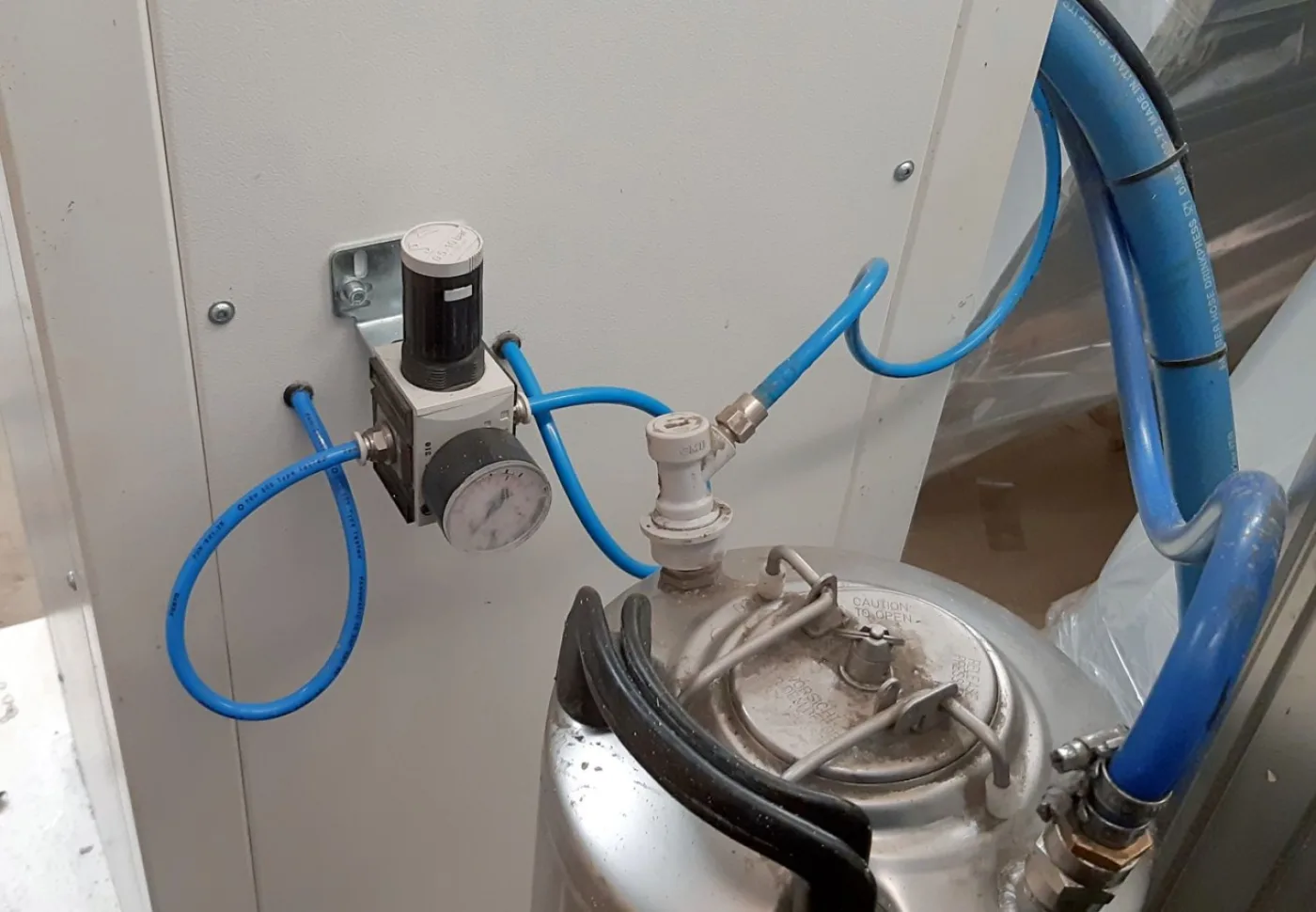 KLM GmbH – Silicone dosing machine S 200 HP - 5