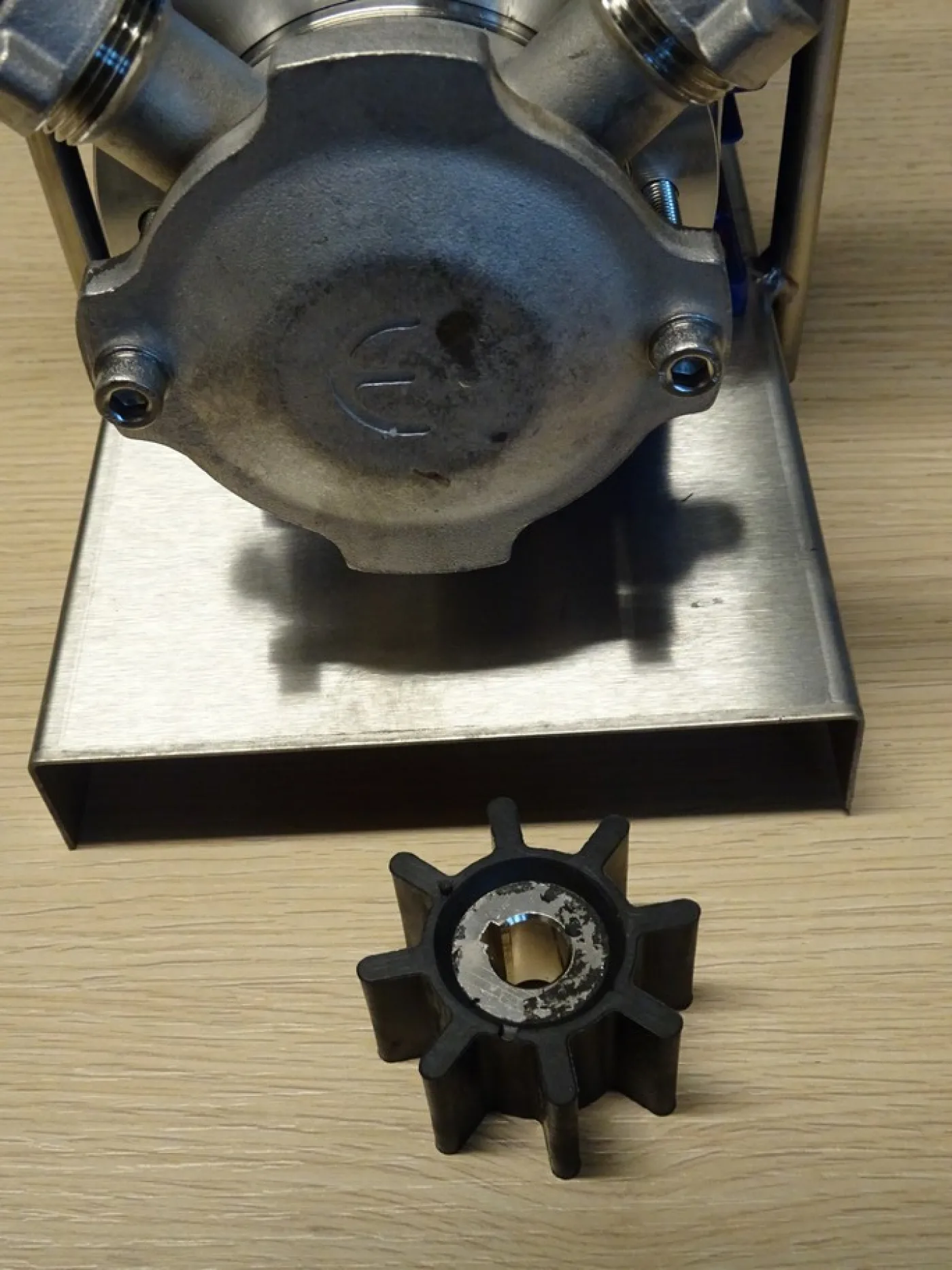 SELF-PRIMING PUMP MODEL EURO 20 220 VOLT COAXIAL, STAINLESS STEEL, NEW MACHINE - 2