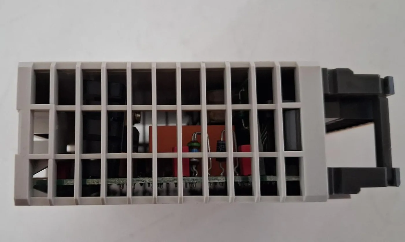 AEG Modicon DAP 208 / AS-BDAP-208 Digital Output Module - 6