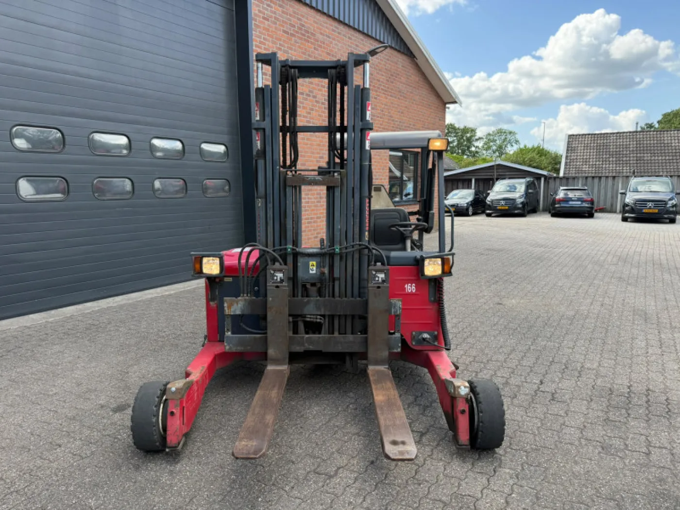 Moffett M4 20.3 2,000 kg - 5