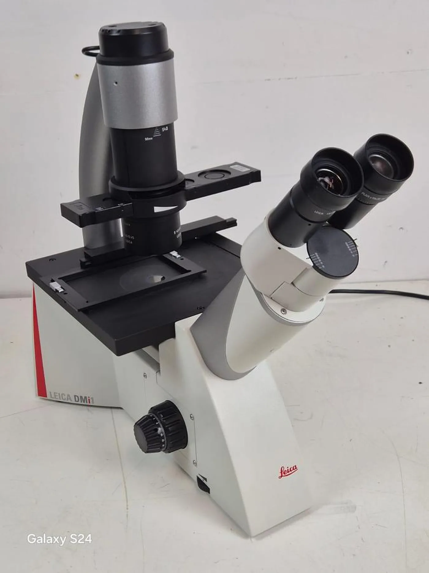 Leica DMi1 Microscope - 6
