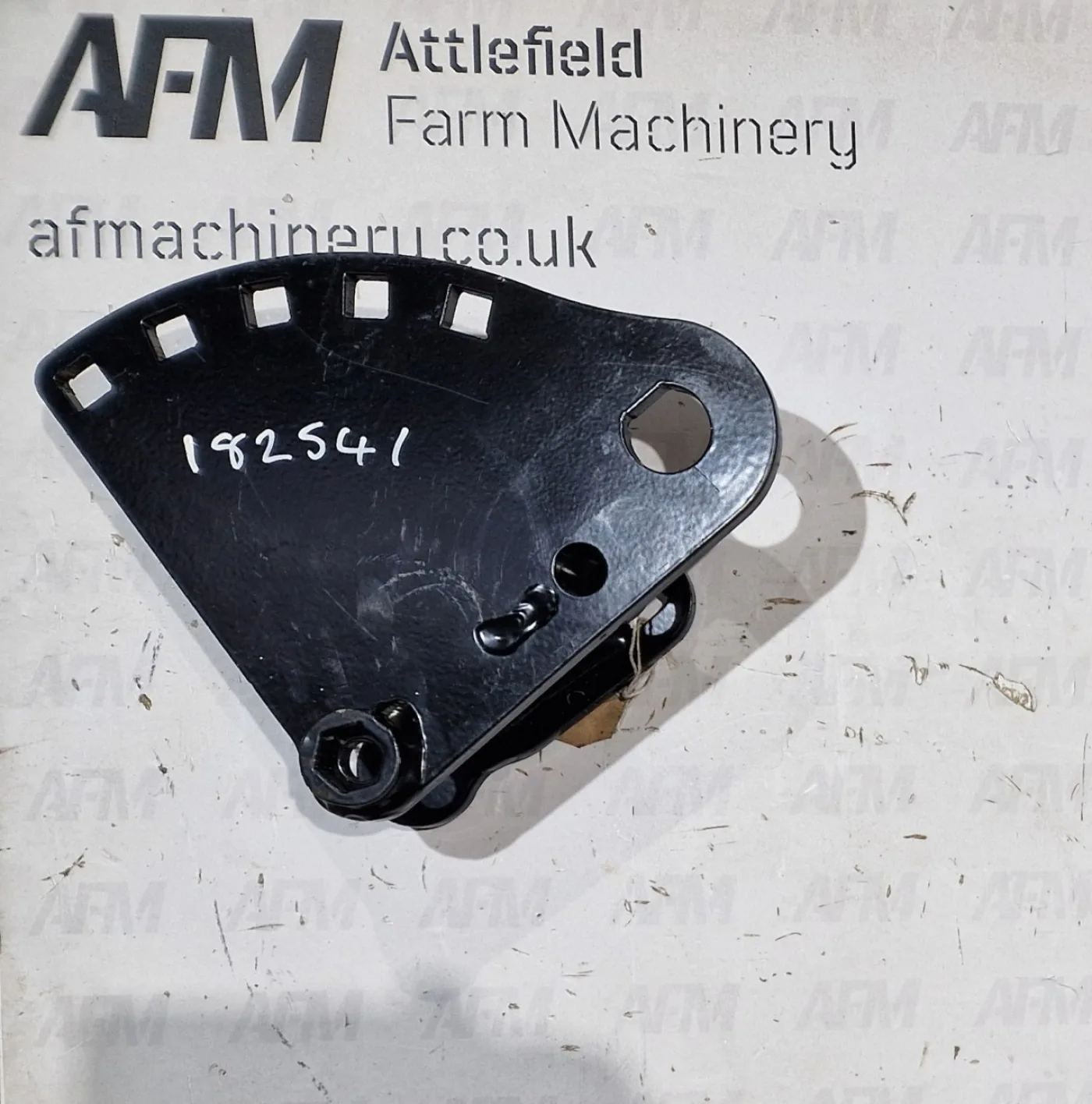 Spearhead LH Roller Bracket - 182541 - 1