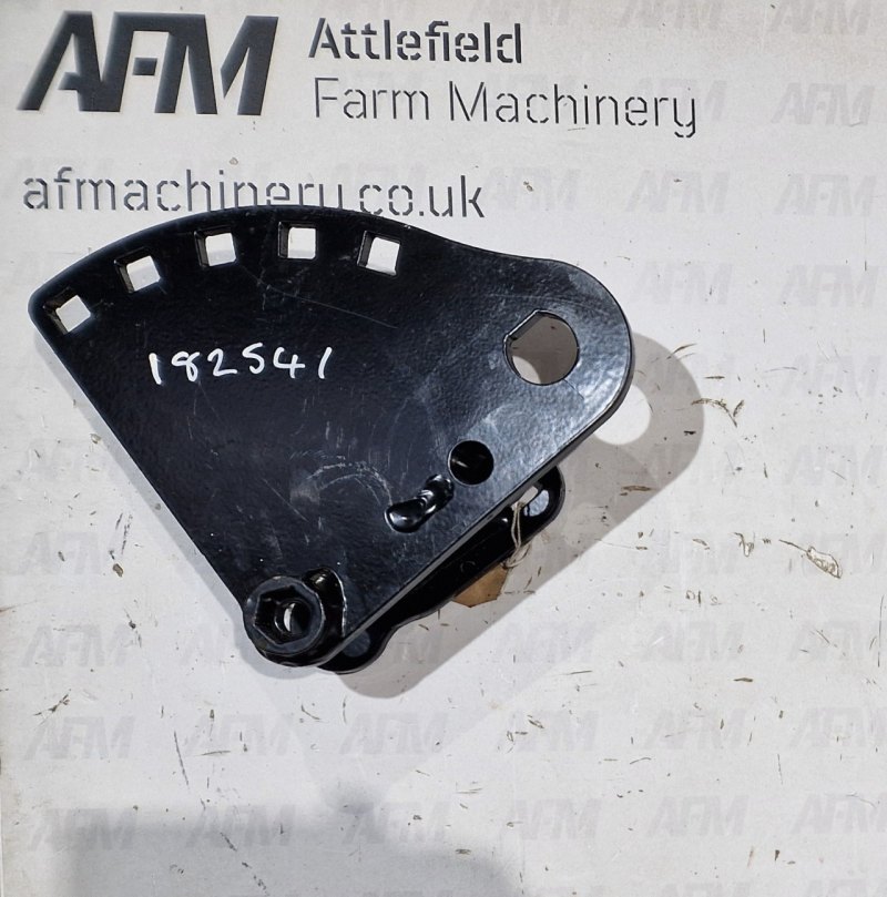 Spearhead LH Roller Bracket - 182541