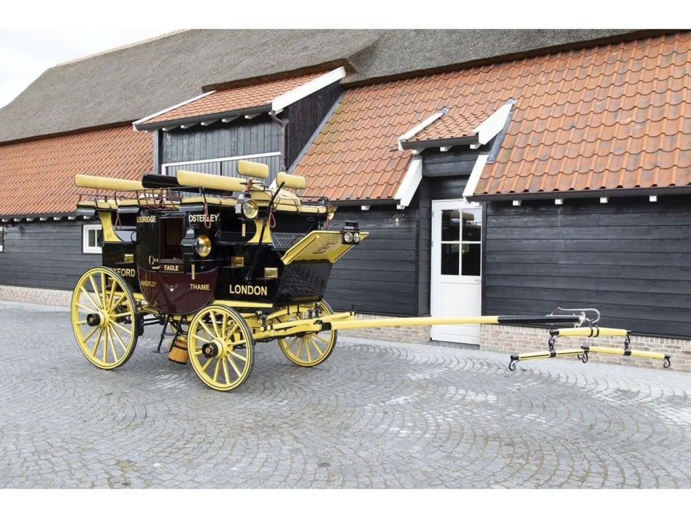 Diversen Carriage Coach - 3