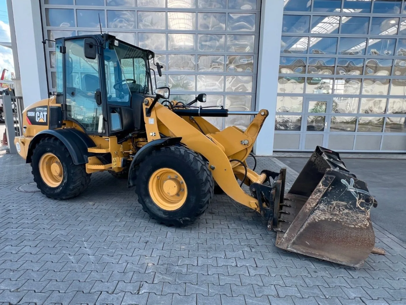 Cat 908M / 1.554h / Gabel / Schaufel - 2