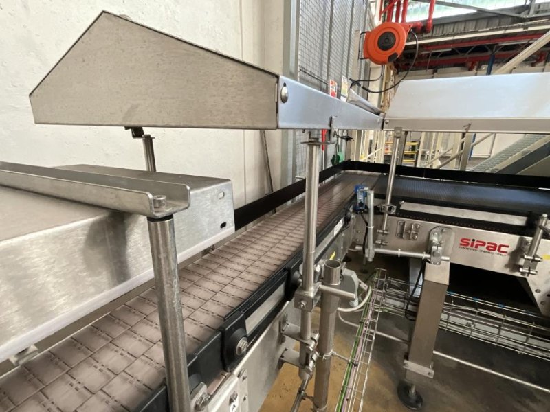 TMG Automated Verpackung TMG Automated Verpackung Förderband Belt from Depalletiser to Flasche Abfüllung Machine - Line 5