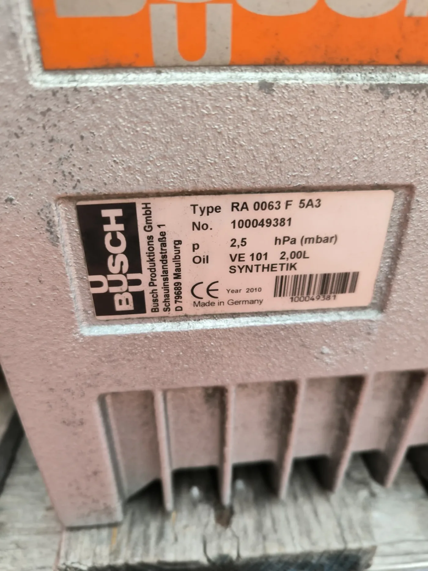 BUSCH RA 0063 F VACUUM PUMP - 4