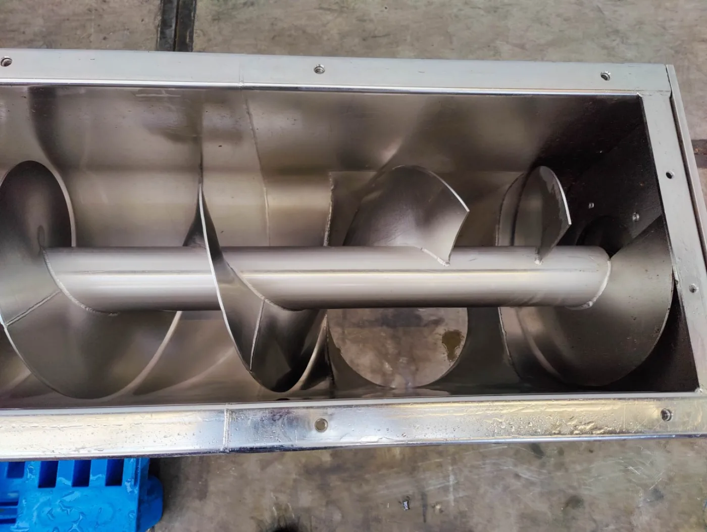 AZO TFS-315 A21 - Horizontal screw conveyor - 5