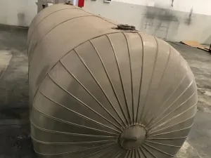 USED STAINLESS STEEL TANK 5000 LITERS