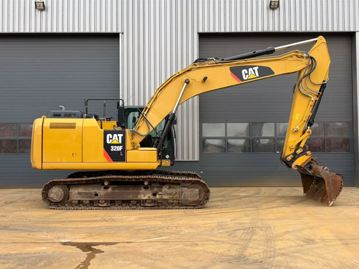 Caterpillar 320FL - 5