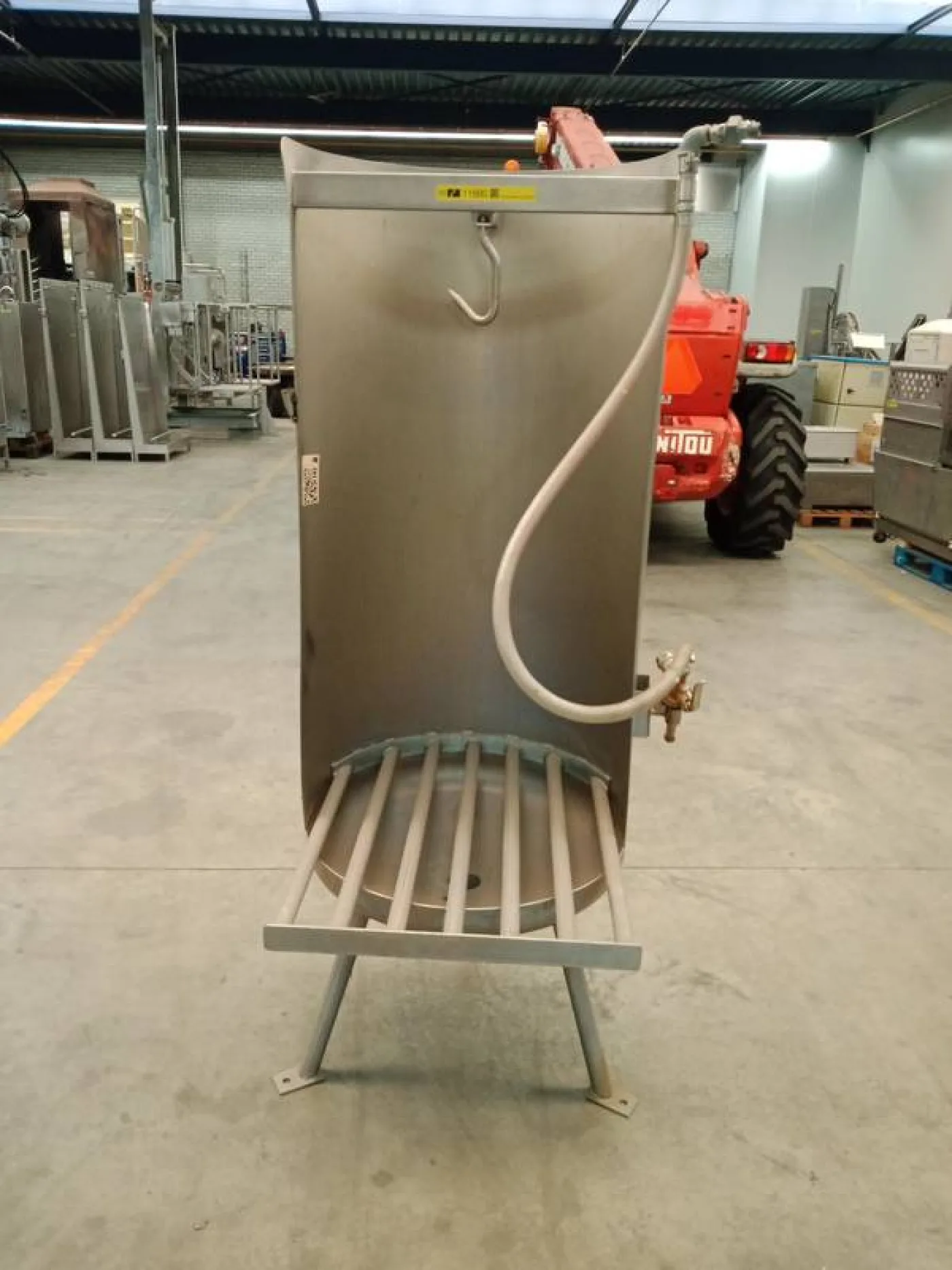 Head washing cabinet - 1