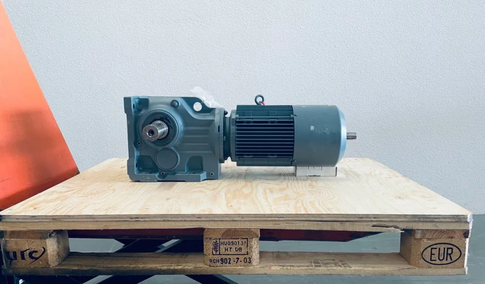 Getriebemotor SEW K77 DV112M4/BMG/HR/TF/ASB8