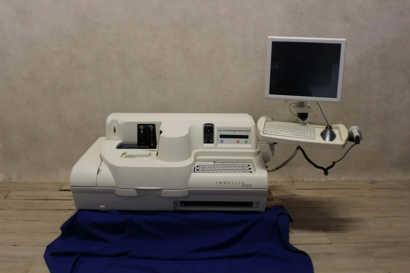 Siemens IMMULITE 1000 Immunoassay Systeem - 1