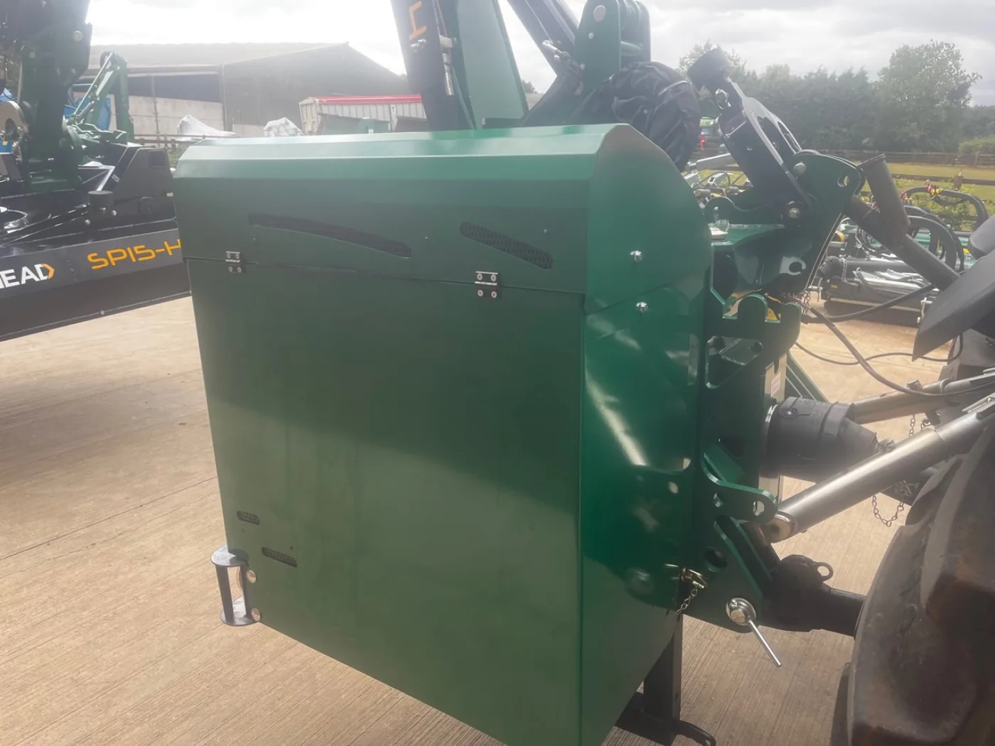 Spearhead Twiga VFRT72 Pro Hedgecutter with Rotary head - 7