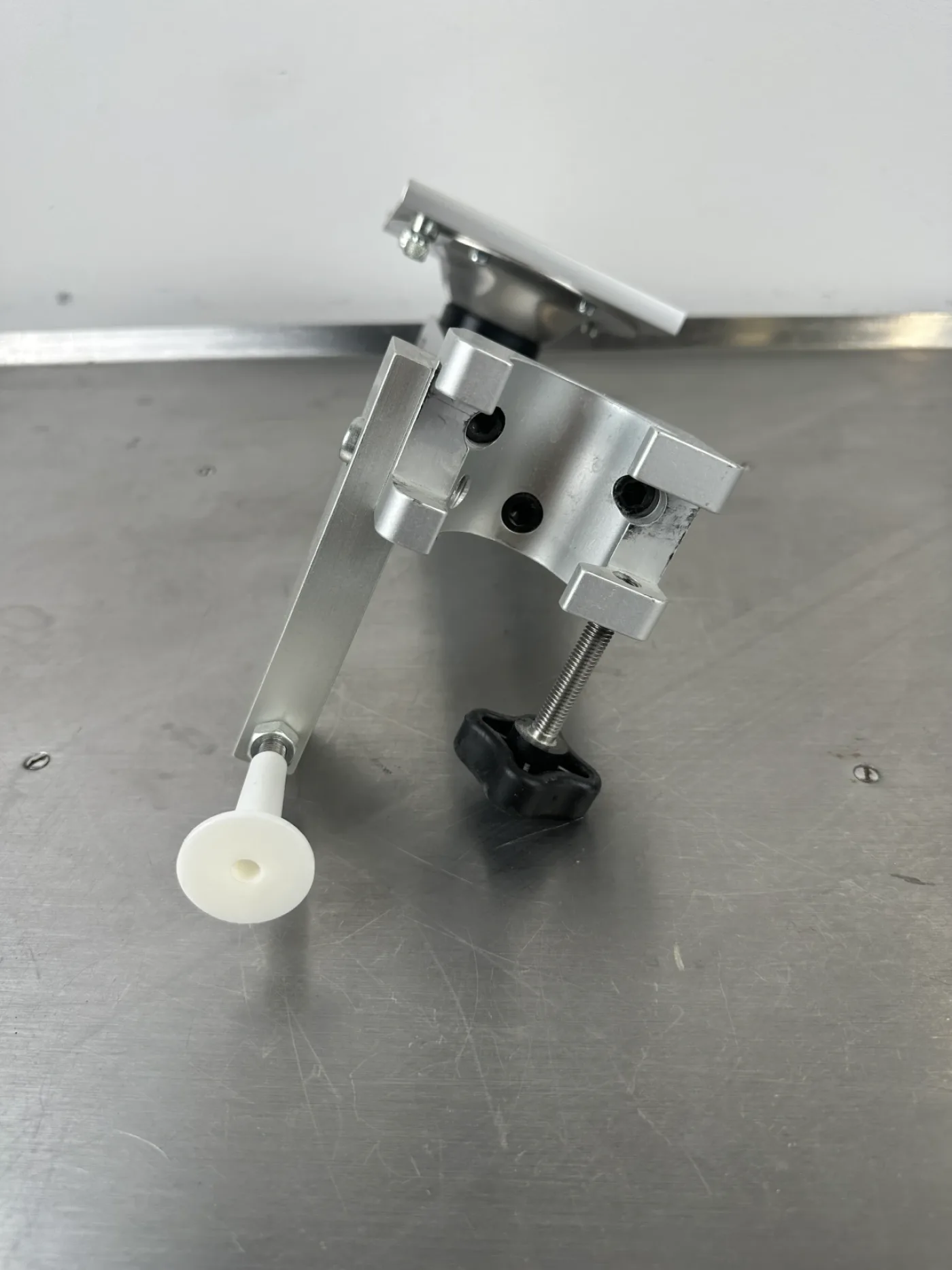 VersaMount medizinischer Gerätehalter / Monitorhalter f. Dräger max. 12 kg - 3
