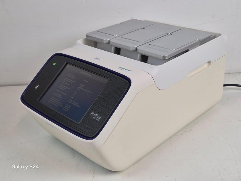 Applied Biosystems ProFlex PCR Sytem
