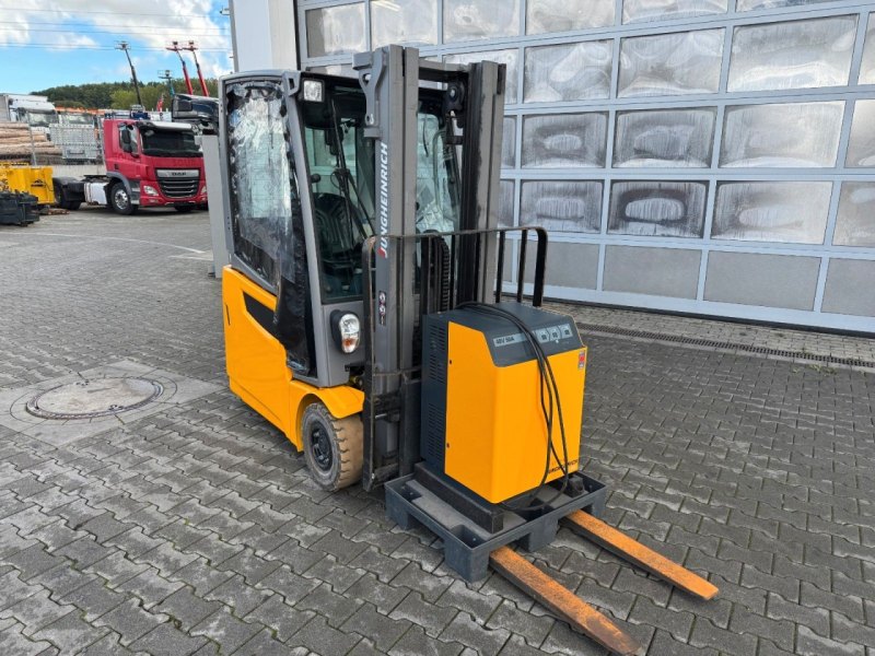 Jungheinrich EFG 215 / Triplex: 4.25m! / SS / nur 3.092h!