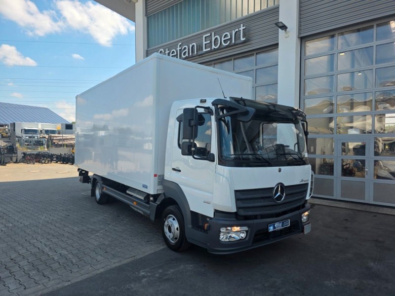 Mercedes Benz Atego 818 L Koffer-LBW Air Conditioning 3 Sitze