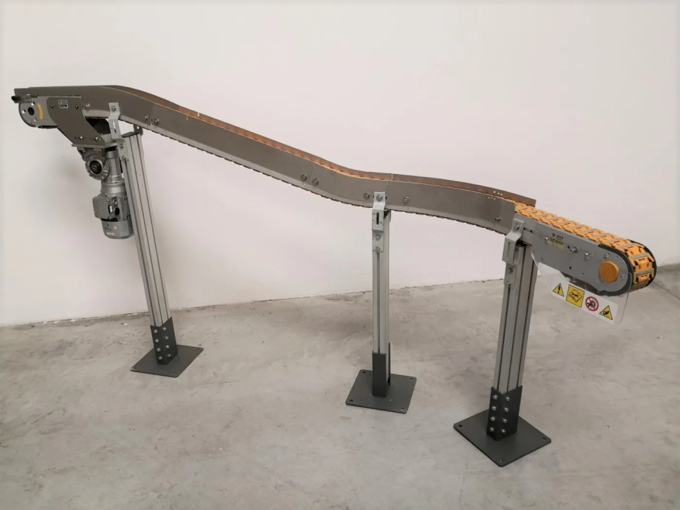 NASTRO TRASPORTATORE A TAPPARELLE CURVO MOTORIZZATO – BETT SISTEMI – Mod. C075 - 5