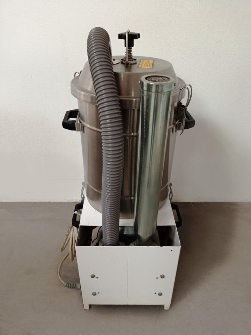 ASPIRATORE INDUSTRIALE PER POLVERI – CFM – MOD. 3151 X